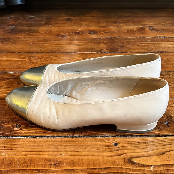 Chanel Ballet Flats - Picture 3 of 6